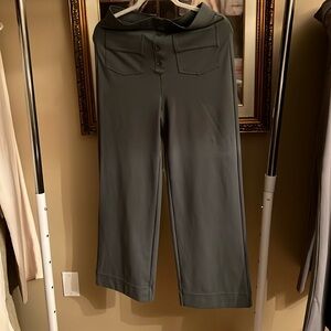 Woman’s Halara pants medium like new